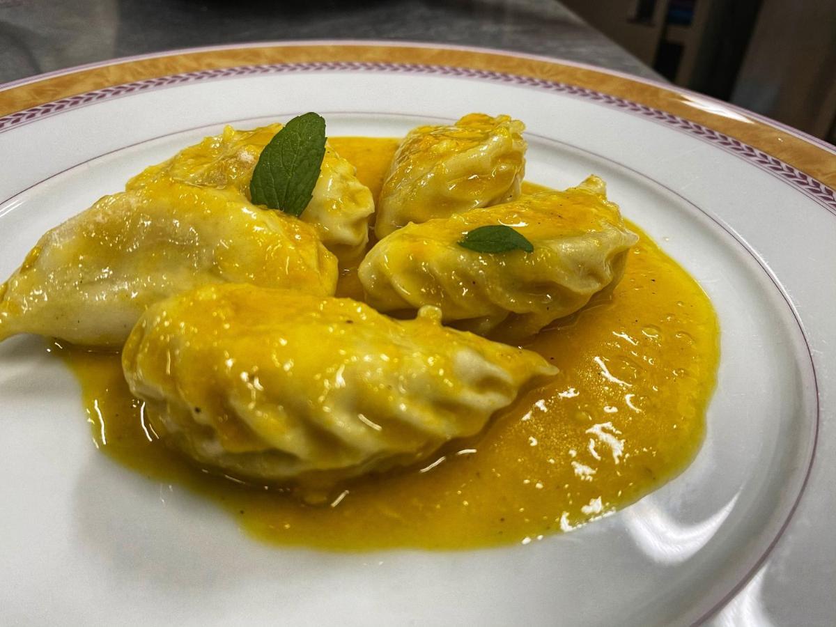 Locanda Tipica Sa Corte โอเลียนา ภายนอก รูปภาพ