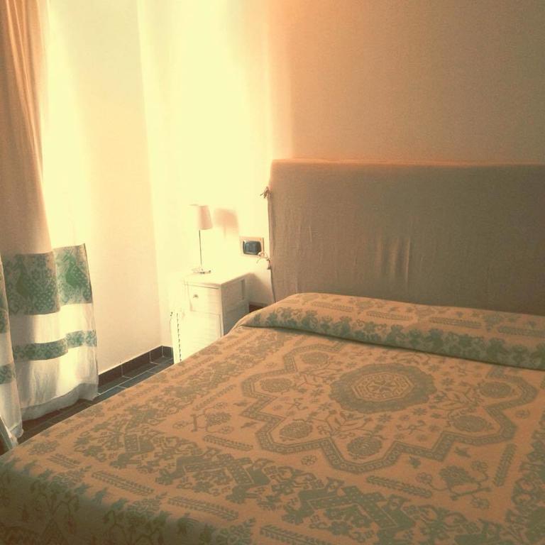 Locanda Tipica Sa Corte โอเลียนา ภายนอก รูปภาพ