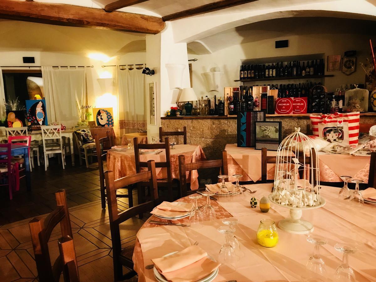 Locanda Tipica Sa Corte โอเลียนา ภายนอก รูปภาพ